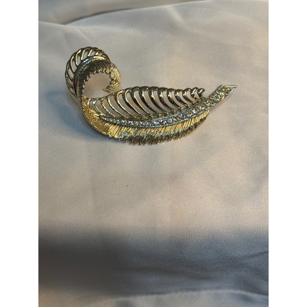 Vintage Marboux Gold Tone Rhinestone Feather Brooch Pin Signed 835 Plume